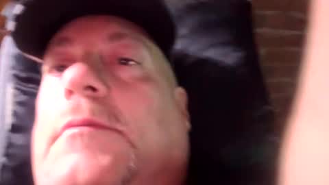 8bottomfeeder8 online show from 4, 10, 2025