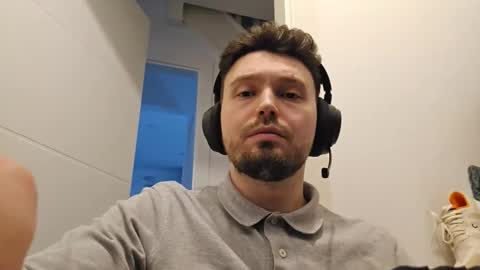 8inchdude93 online show from 4, 4, 2026