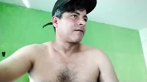 Snapshot of 9vinhocamshow chatting on 23, 12, 2024 9vinhocamshow online show from 23, 12, 2024