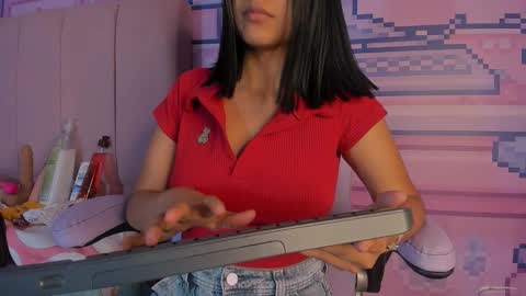 Snapshot of _18alice chatting on 15, 10, 2025 Alice online show from 15, 10, 2025