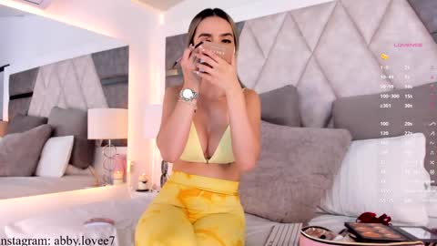 Snapshot of _abby__ chatting on 25, 1, 2025 Gabriela abby online show from 25, 1, 2025