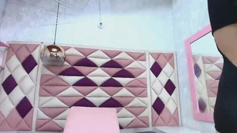  abby rouss online show from 19, 9, 2025