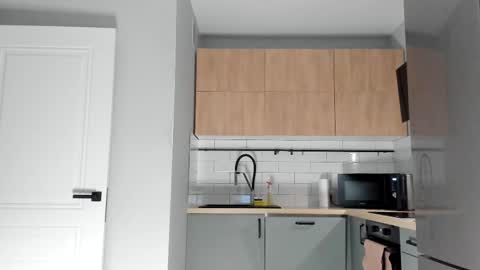 Adam online show from 11, 11, 2025