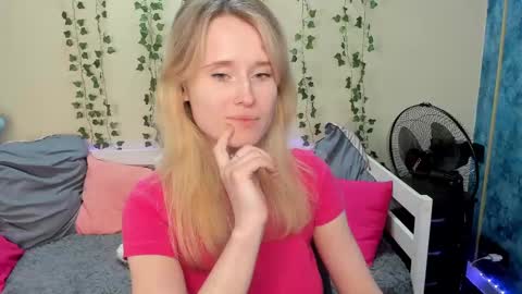 Snapshot of _adel_brooks_ chatting on 9, 2, 2025 adel online show from 9, 2, 2025