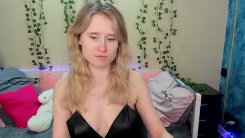 Snapshot of _adel_brooks_ chatting on 2, 3, 2025 adel online show from 2, 3, 2025