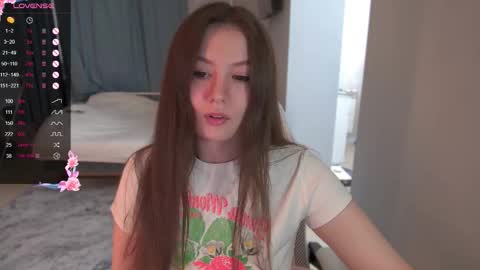 Snapshot of _aein_emy_ chatting on 21, 10, 2025 Emy online show from 21, 10, 2025