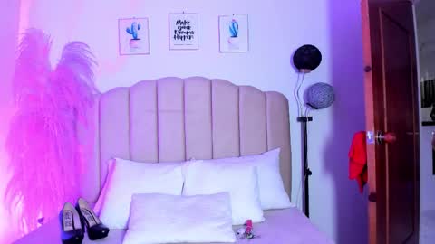 _aithanaa_ online show from 12, 1, 2026