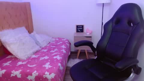 Snapshot of _alexandrajones chatting on 7, 2, 2025 Alexandra online show from 7, 2, 2025