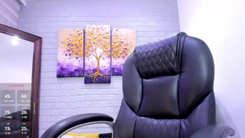    online show from 18, 4, 2026