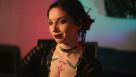 Snapshot of _alicemorrison_ chatting on 19, 5, 2026 Alice Morrison Mistress Datura online show from 19, 5, 2026