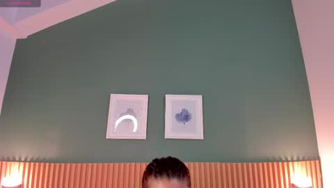 Snapshot of _anavictoria_ chatting on 10, 2, 2025 Ana Victoria online show from 10, 2, 2025