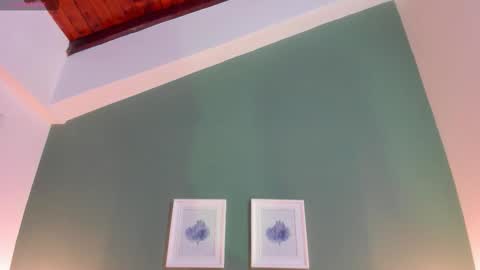 Snapshot of _anavictoria_ chatting on 15, 10, 2025 Ana Victoria online show from 15, 10, 2025