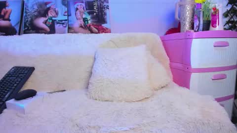 Snapshot of _angelnaugthy_ chatting on 19, 11, 2025 ANGEL online show from 19, 11, 2025