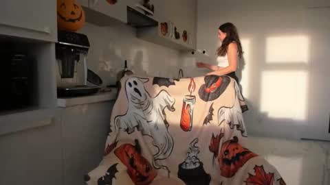 Anna online show from 2, 11, 2025