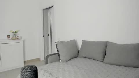 Anna online show from 11, 11, 2025