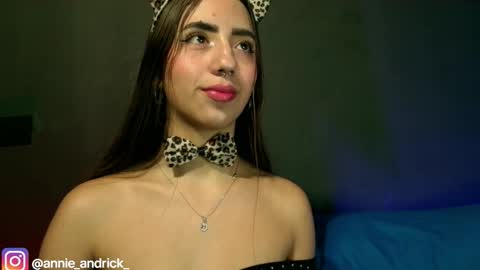 Annie Andrick online show from 13, 10, 2025