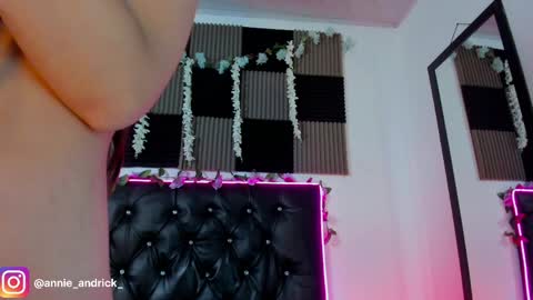 Annie Andrick online show from 12, 4, 2026