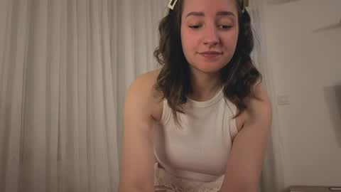 Anna online show from 7, 4, 2026