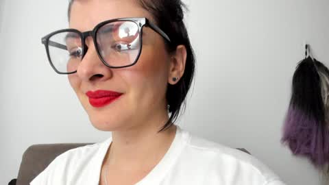 antonia online show from 11, 1, 2025