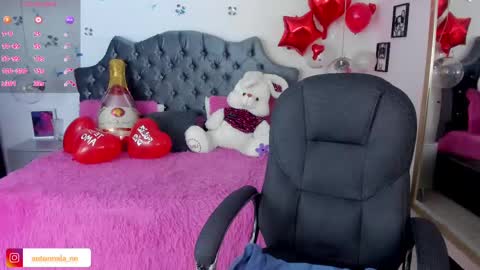 antonnela online show from 19, 2, 2025