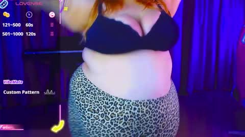 _ariaakashi_ online show from 15, 11, 2025