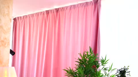 Arielle online show from 17, 1, 2025