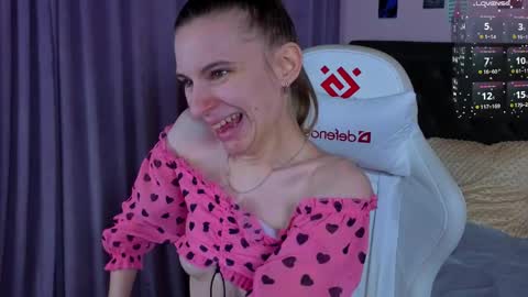 _ash_leyy_ online show from 21, 4, 2026