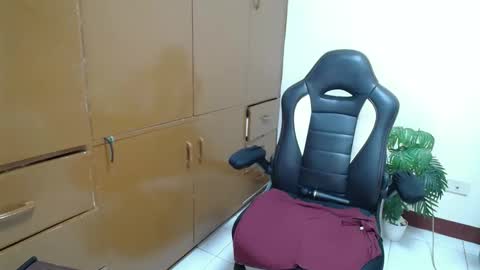 Angie online show from 2, 4, 2026