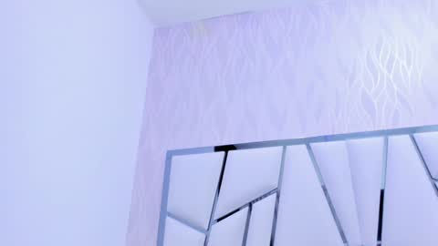 Aura online show from 24, 1, 2025