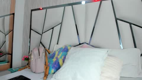 Aura online show from 15, 1, 2026