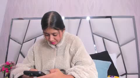 Snapshot of _aurora18 chatting on 8, 6, 2026 Aura online show from 8, 6, 2026
