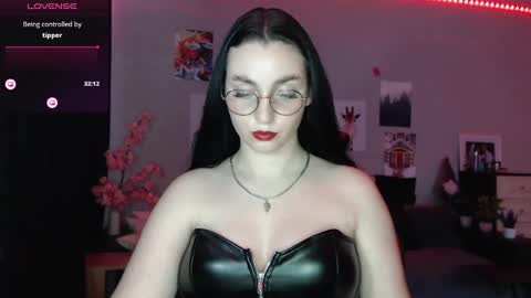 Tiffany online show from 12, 3, 2025