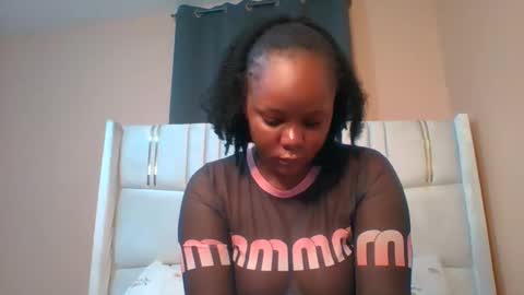 Snapshot of _barbieboss_ chatting on 19, 11, 2025 _barbieboss_ online show from 19, 11, 2025