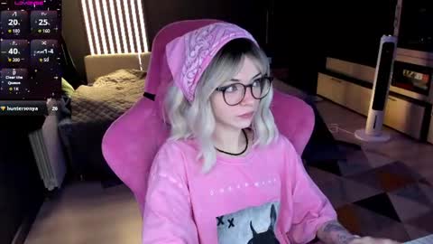 Snapshot of _black_fox__ chatting on 11, 6, 2026 Olivia Subscribe to my Fansly - online show from 11, 6, 2026
