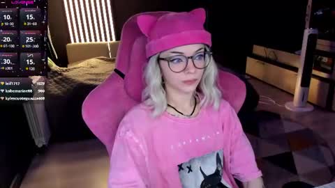Snapshot of _black_fox__ chatting on 17, 6, 2026 Olivia Subscribe to my Fansly - online show from 17, 6, 2026