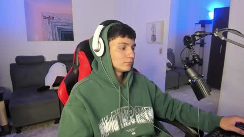 Snapshot of _blakee chatting on 1, 1, 2025 B L A K E online show from 1, 1, 2025