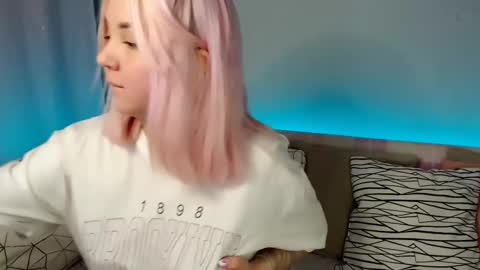 Elizabeth online show from 20, 2, 2025