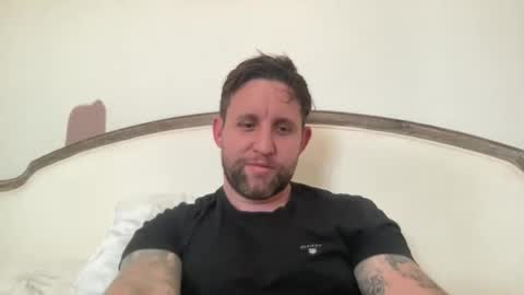 Snapshot of _british_hung_ chatting on 1, 7, 2026 UK BigThick Cock online show from 1, 7, 2026