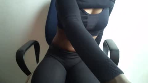 Snapshot of _bunny_b chatting on 7, 3, 2025 I will be back soon online show from 7, 3, 2025