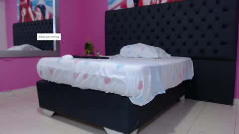  candy jade  online show from 16, 9, 2025