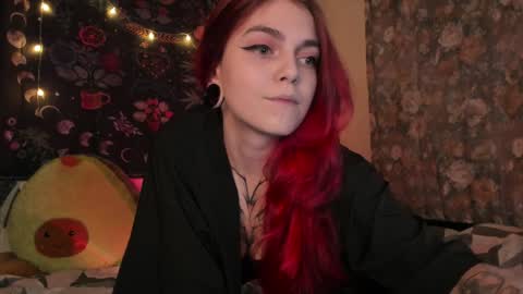 Snapshot of _caroline_coy chatting on 17, 12, 2024 Caroline online show from 17, 12, 2024