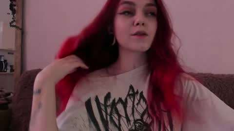 Snapshot of _caroline_coy chatting on 2, 10, 2025 Caroline online show from 2, 10, 2025