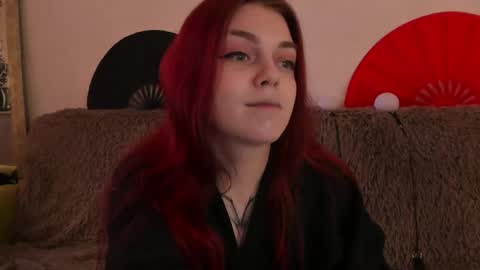 Caroline online show from 25, 4, 2026