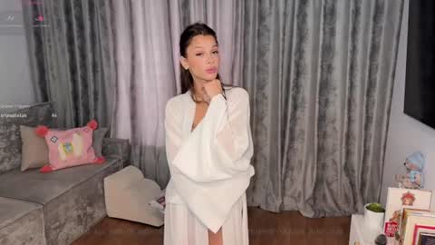 Angela  online show from 16, 6, 2026