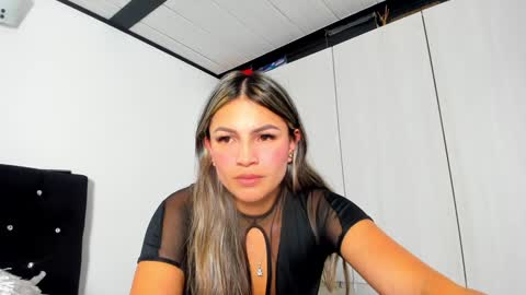 Snapshot of _cereza_ chatting on 27, 12, 2024 Bella online show from 27, 12, 2024