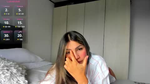 Snapshot of _cereza_ chatting on 1, 3, 2025 Bella online show from 1, 3, 2025