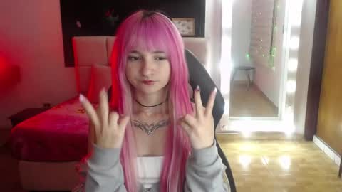 _charlotte_collins_ online show from 13, 5, 2026