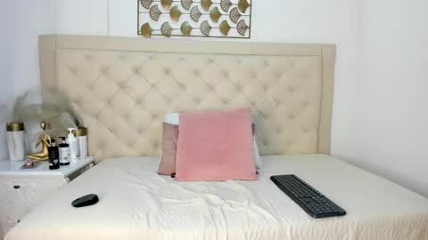 Snapshot of _chloe_adams chatting on 19, 2, 2025 Chloe online show from 19, 2, 2025