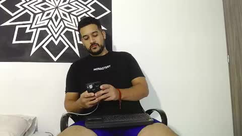 Snapshot of _christopher_dennis_ chatting on 24, 4, 2026 CRIS online show from 24, 4, 2026