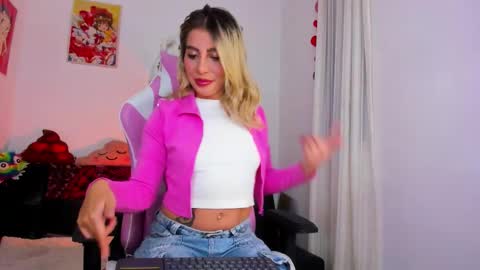 Snapshot of _cloe_1 chatting on 26, 9, 2025 Chloe online show from 26, 9, 2025